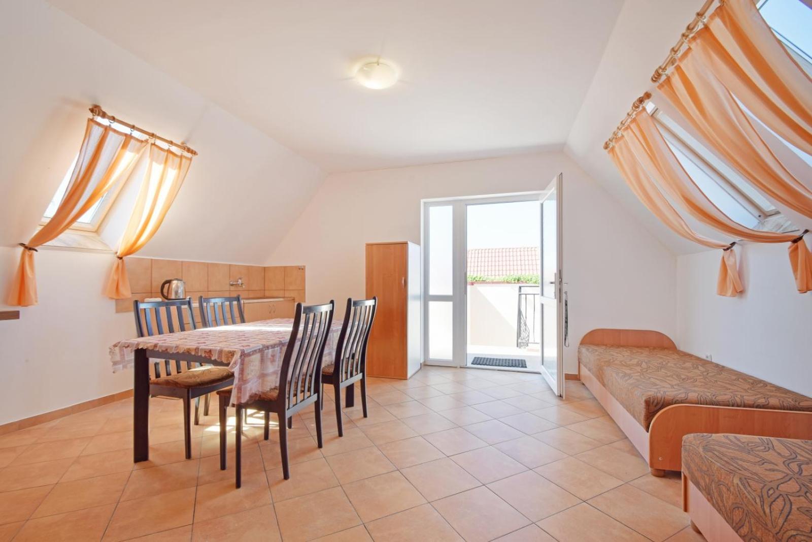 U Gosi Hotel Jaroslawiec Luaran gambar